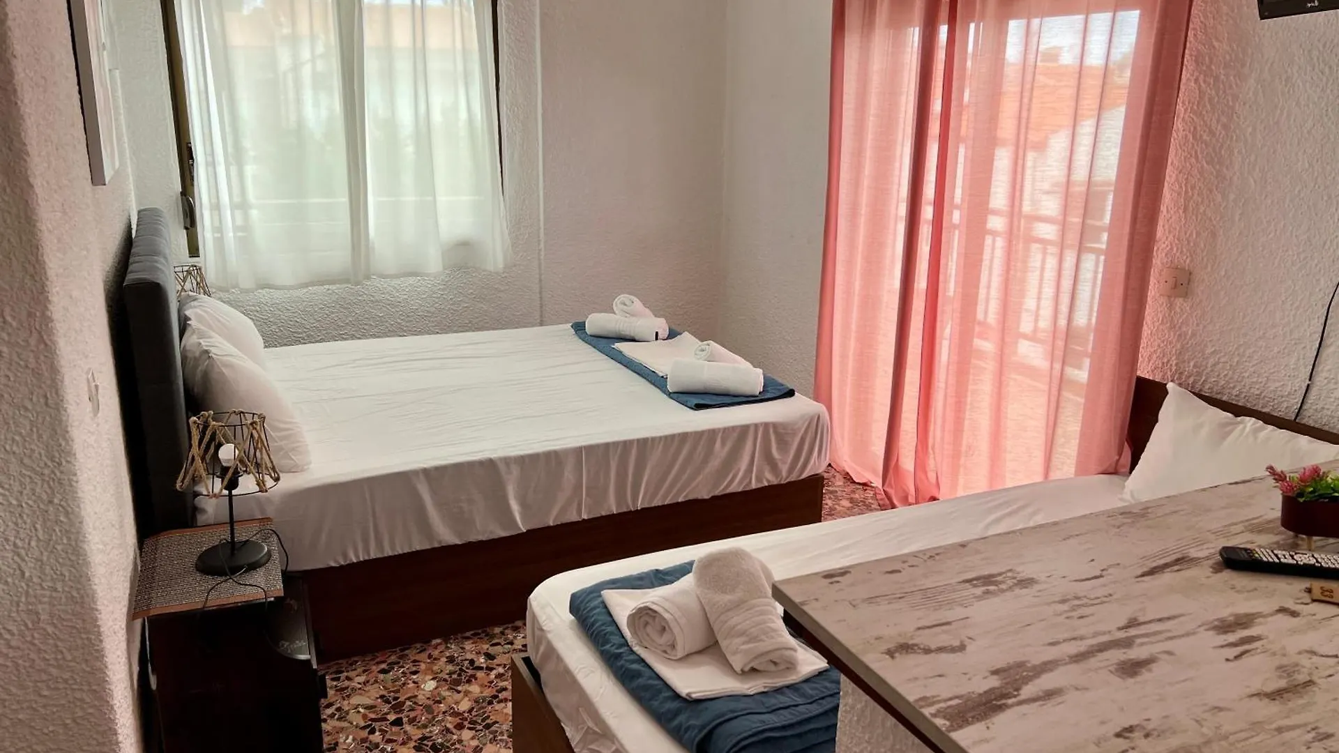 Hotel Pelekan Rooms And Apartments Athina 33 Pefkochori